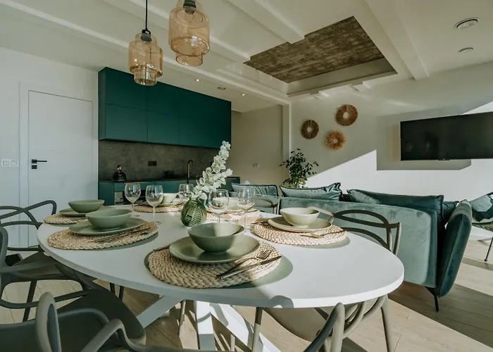 Stodoly Z Widokiem Na Tatry נובי טארג